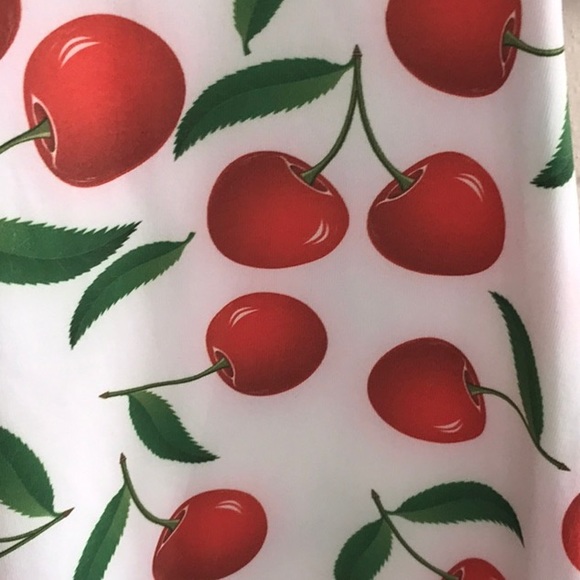 Cherry print mini dress - Picture 3 of 7